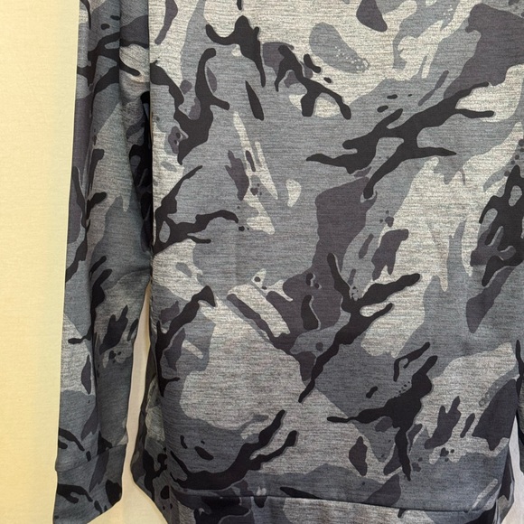 I-37 Adidas Gray‎ Camo Long Sleeve Pullover Hoodie Size XL - Picture 12 of 16